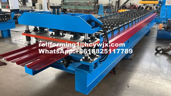 品質  914mm Coil Width G550 Roofing Sheet Roll Forming Machine Plc Control 工場