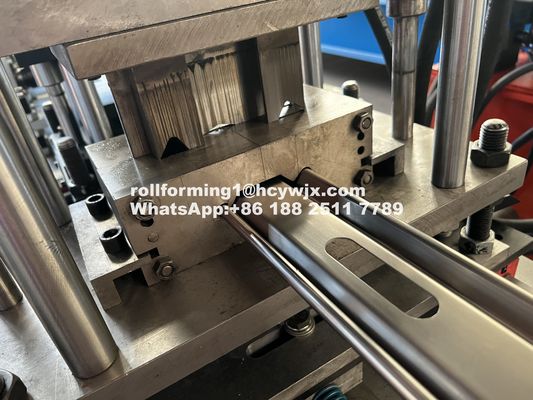 品質  Customizable Shutter Door Roll Forming Machine For Your Unique Manufacturing Needs 工場