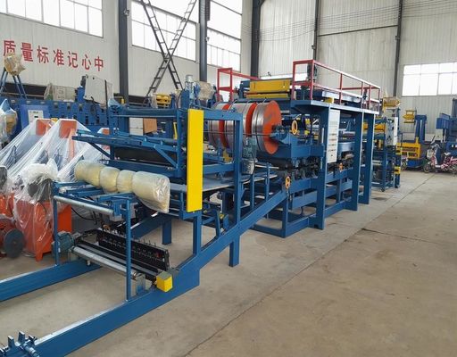 幅1000mm、生産速度0-5m/分、製品厚さ50-250mmのダブルメタルフォームサンドイッチパネルロール成形機