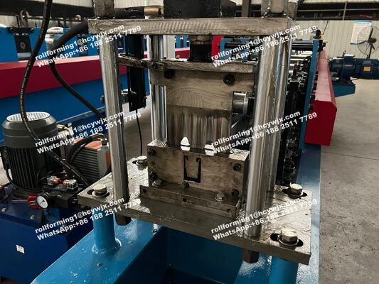 セクショナルガレージドアガイドレールトラック スライド成形機