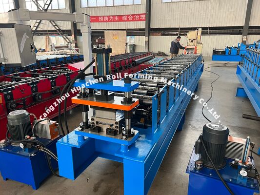 自動壁面ロール形成機械