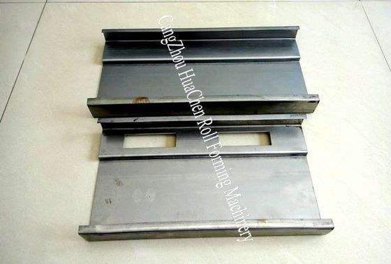 18 の場所を制御するために形作る電流を通された鋼鉄鉄の戸枠ロール機械 PLC を作ります