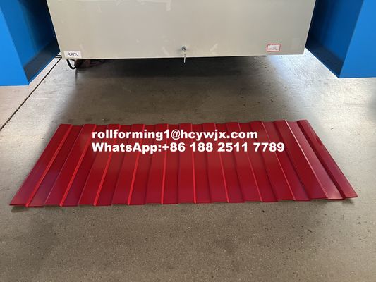 C15とTR10-113プロフィールを持つ二層冷式ロール形成機械