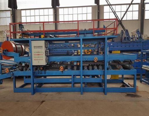 機械ライン0-5m/Minを形作る二重金属サンドイッチ パネル ロール