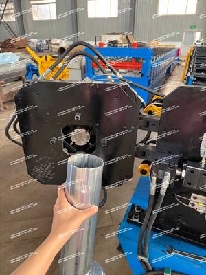 100mm 丸いダウンスプートパイプロール形作機 水力切断型