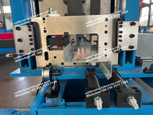 PLCで制御された鋼鉄CZ Purlinsロール形成機械