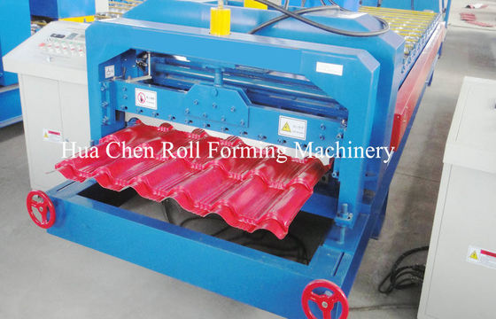 機械を作る機械/金属板を形作る注文の屋根のパネルによって艶をかけられるタイル ロール