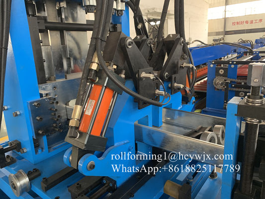 機械を形作るCR12カッターのチェーン ドライブC母屋